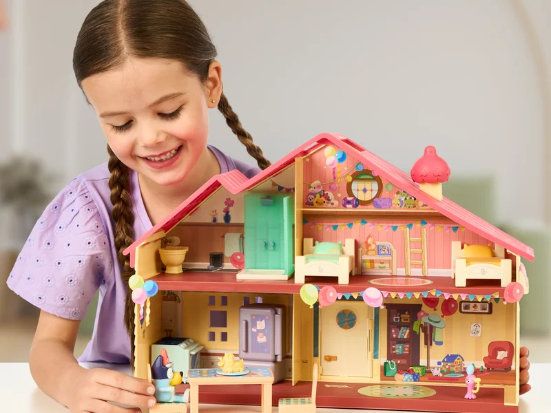 Loaded with fun features Bluey Toys